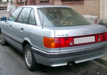 Poduszki komplet Audi 90