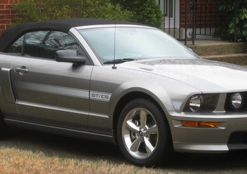 Zwrotnica lewa Ford Mustang