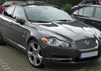 Kolektor wydechowy Jaguar XF