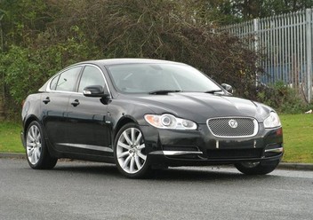 Kolektor wydechowy Jaguar XF