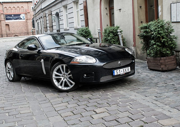 Włącznik podnoszenia okien Jaguar XKR