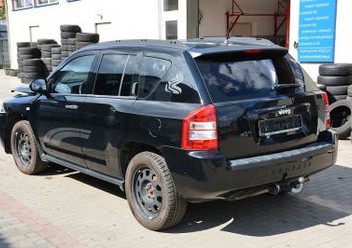 Resor poprzeczny przedni Jeep Compass I