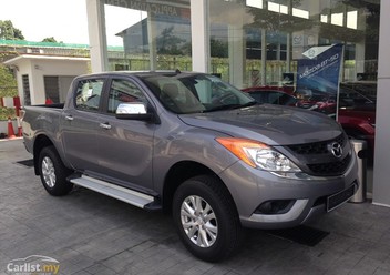 Zderzak przedni Mazda BT-50 II