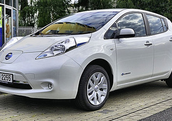 Lampa tylna prawa wewnętrzna Nissan Leaf