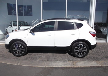 Wahacz tylny prawy Nissan Quashqai II