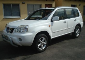 Wycinek karoserii Nissan X-Trail I