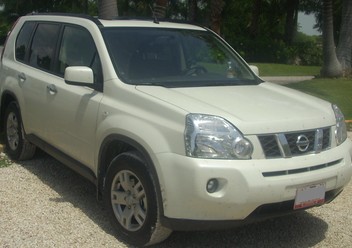 Wycinek karoserii Nissan X-Trail I