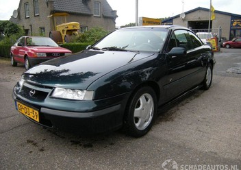 Siedzenia tylne Opel Calibra