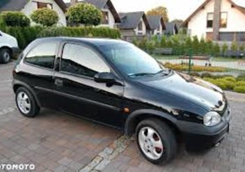 Zamek drzwiowy Opel Corsa A