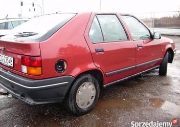 Fotel kubełkowy prawy Renault 19