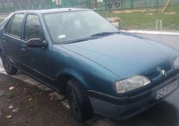 Fotel kubełkowy prawy Renault 19