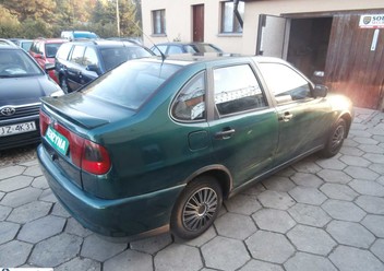 Olej hydrauliczny Seat Cordoba I