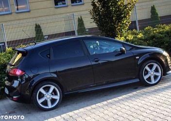 Wahacz tylny lewy Seat Leon II