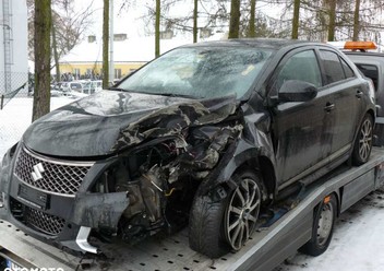 Oświetlenie tablicy rejstracyjnej Suzuki Kizashi