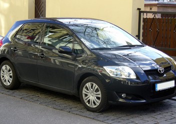 Hak holowniczy Toyota Auris I