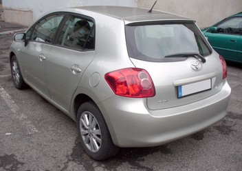 Hak holowniczy Toyota Auris I