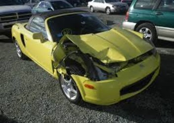 Amortyzator przedni lewy Toyota MR2