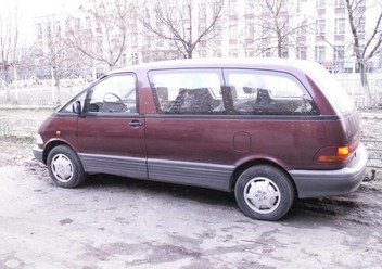 Tapicerka na drzwi przednie prawe Toyota Previa I