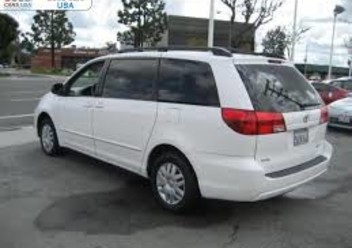 McPherson tylny lewy Toyota Sienna II