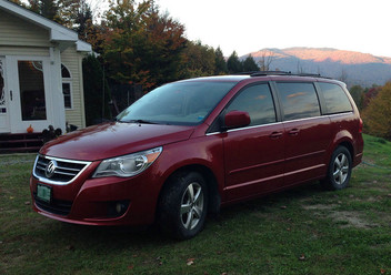 Belka tylna z mostem Volkswagen Routan