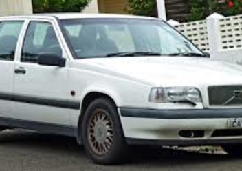 Słupek tylny lewy Volvo 850